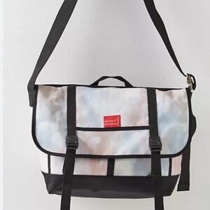 Free People Movement Messenger Bag Stylish Black Gray Buckles Flap Over New